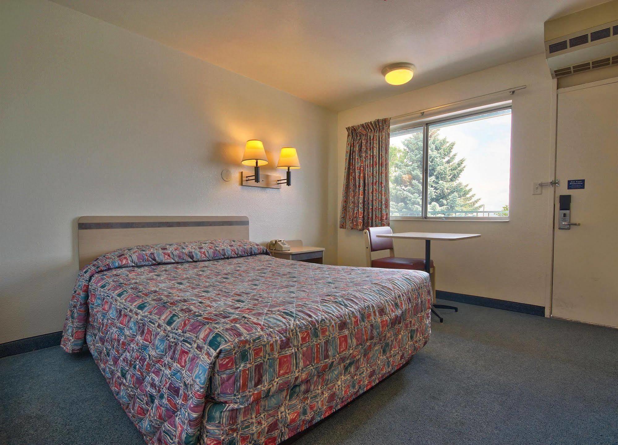 America'S Best Value Inn & Suites-Хелена Экстерьер фото