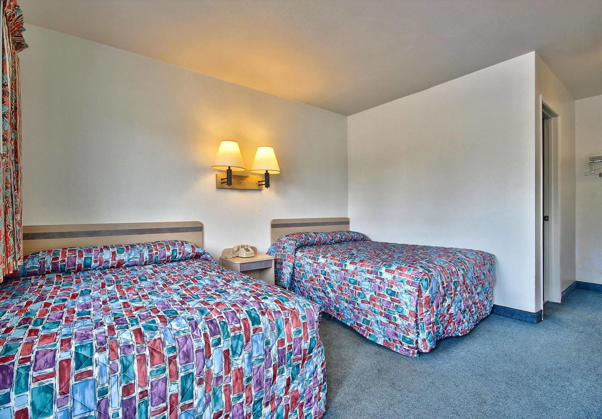 America'S Best Value Inn & Suites-Хелена Экстерьер фото