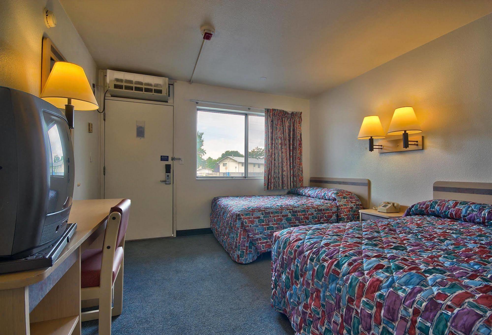 America'S Best Value Inn & Suites-Хелена Экстерьер фото