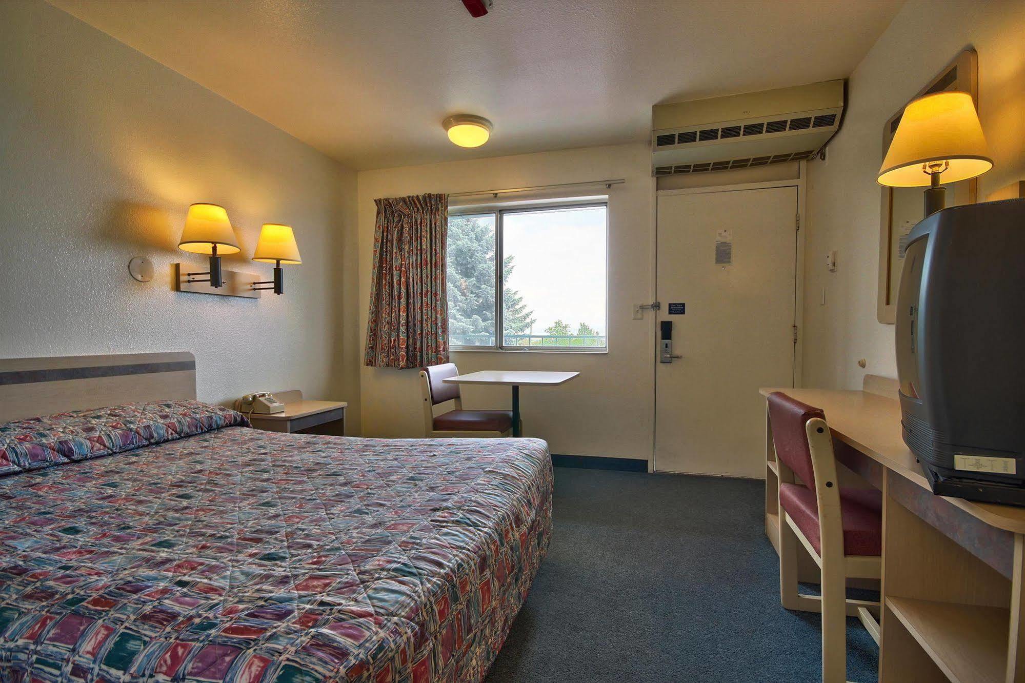 America'S Best Value Inn & Suites-Хелена Экстерьер фото